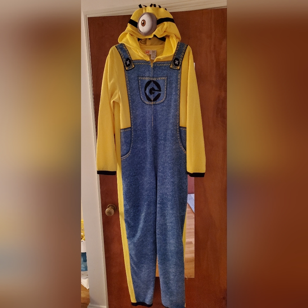 Despicable Me Minions Union Suit Adult M women's pajamas